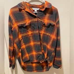 Old Navy Flannel Boyfriend Button-Down Shirt Orange/Black Plaid